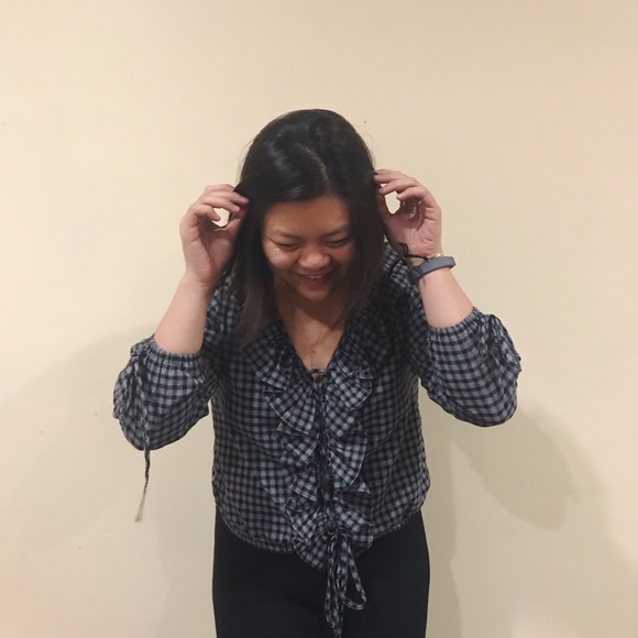 Meet your Posher, Carrie - Picture 3 of 3